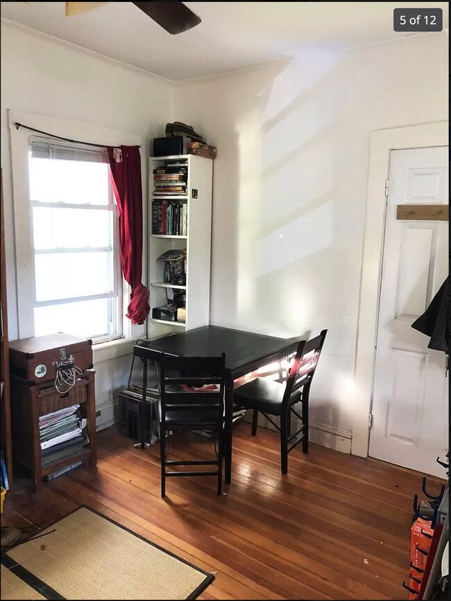 Building Photo - 117 Clay St