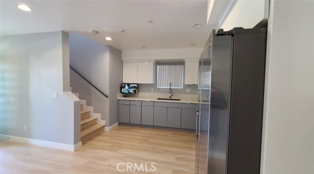 Building Photo - 142 W 84th Pl