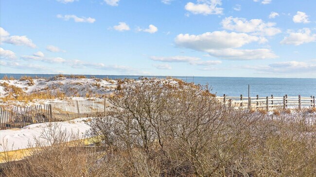 Building Photo - 224 Boardwalk-SI ID1309012P