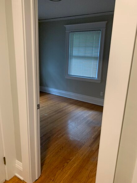 Building Photo - 152 Rosedale St