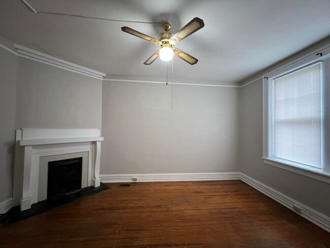 Building Photo - 316 3rd St