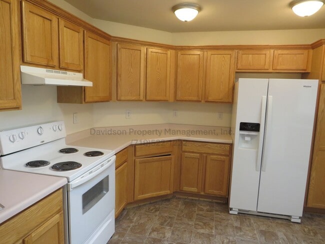 Building Photo - Great 3 Bedroom House in the Southern Powers Corridor