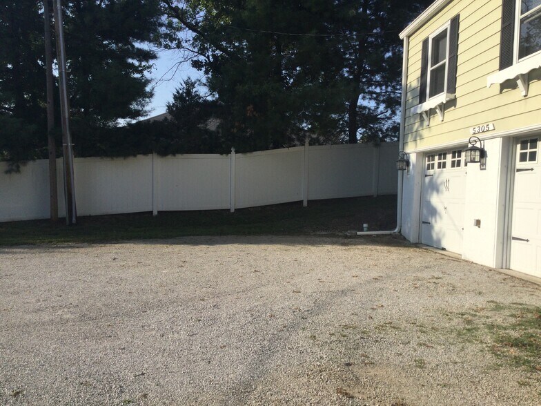 Building Photo - 5305 Pierce Ln