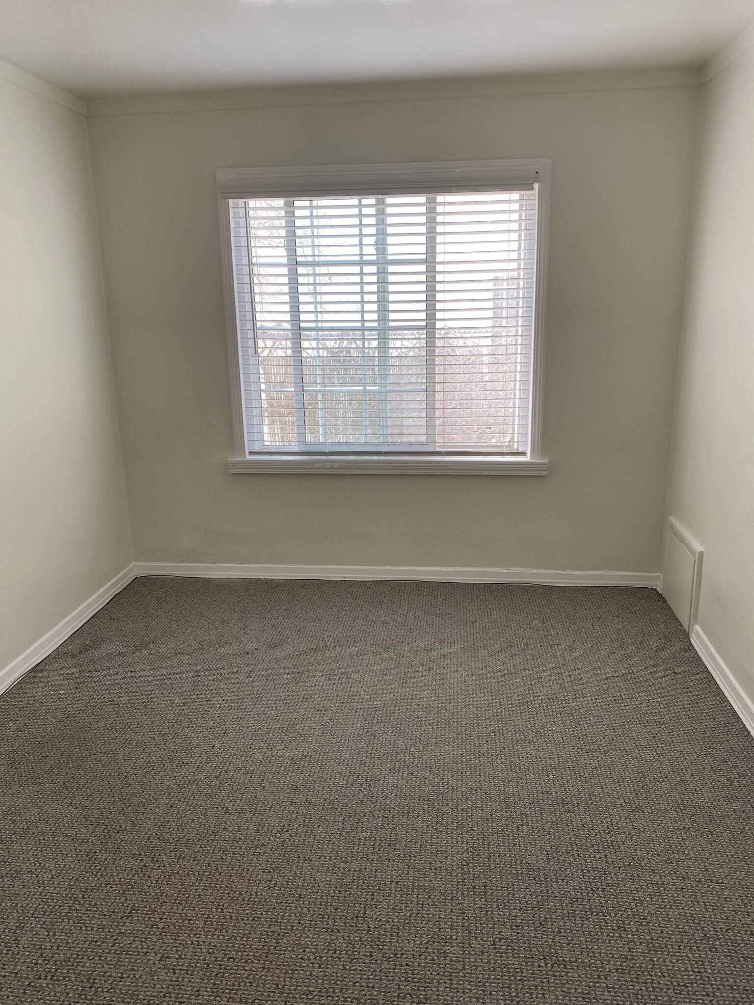 2nd Bedroom - 448 N Alta Vista Blvd