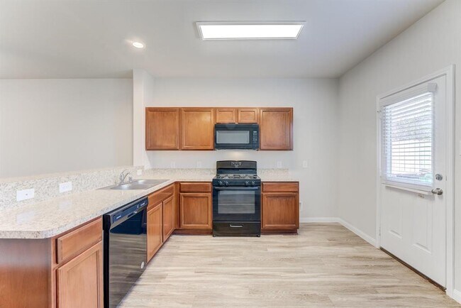 Building Photo - 5842 Adelaide River Dr