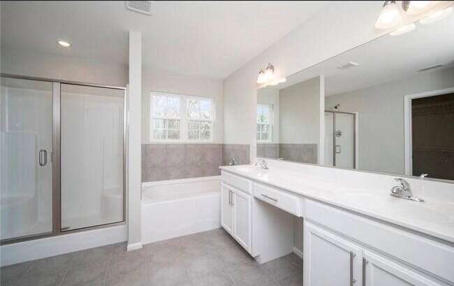 Building Photo - 2239 Captiva Ln