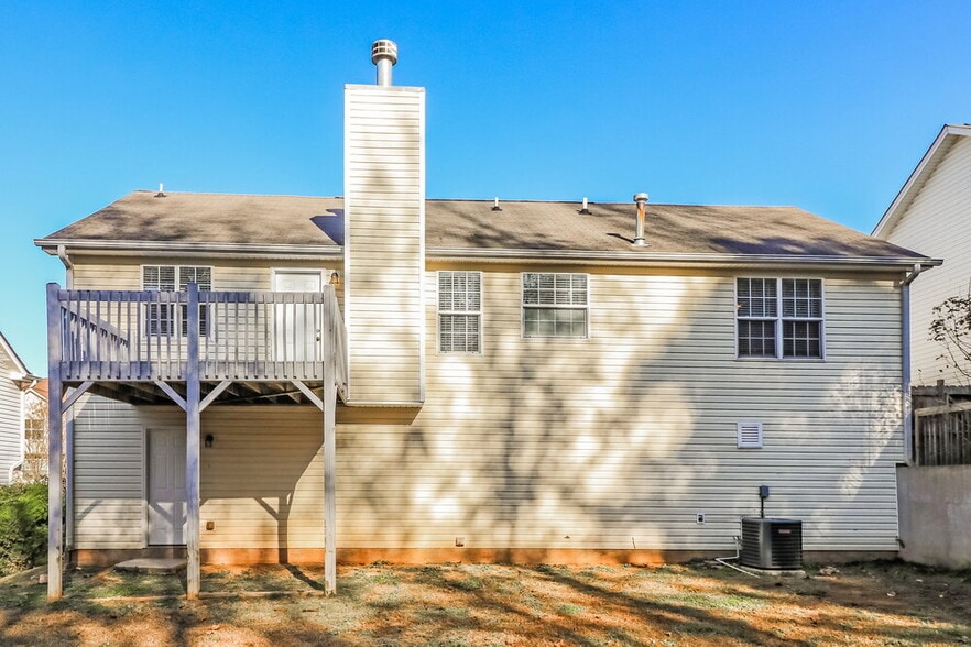 Building Photo - 205 Ashland Manor Dr