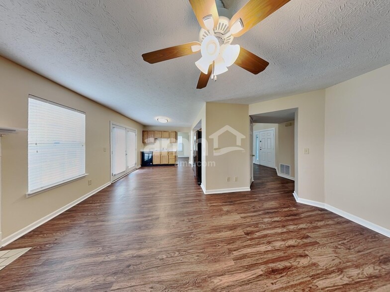 Building Photo - 6043 Polonius Ct