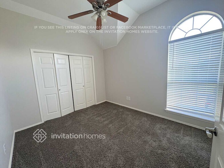 Building Photo - 3002 Wren Ln