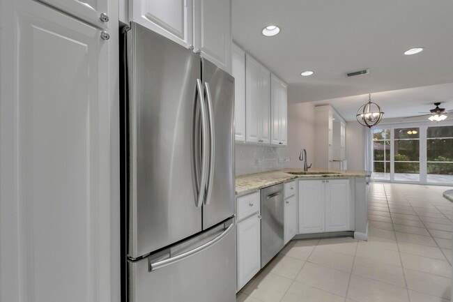 Building Photo - 468 Capistrano Dr