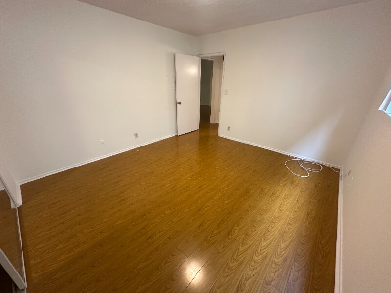 Building Photo - 1906 Pelham Ave