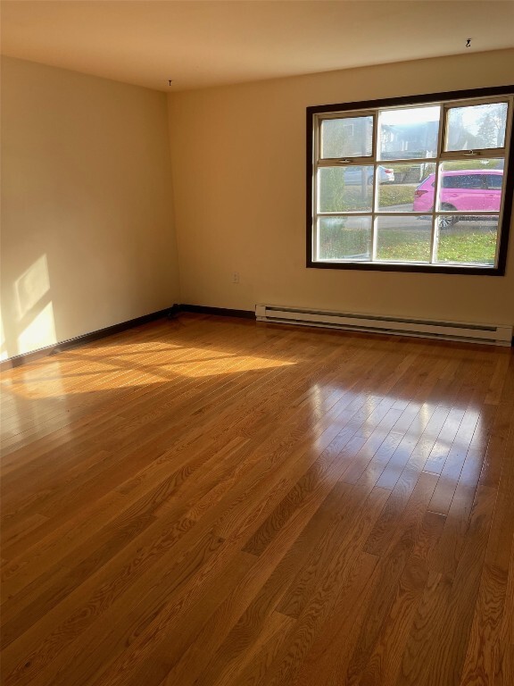 Building Photo - 900 Wallace St