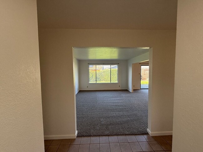 Building Photo - Single story home located in the Stonewood neighborhood!