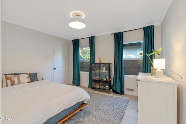 Building Photo - 5200 Dahlia Dr