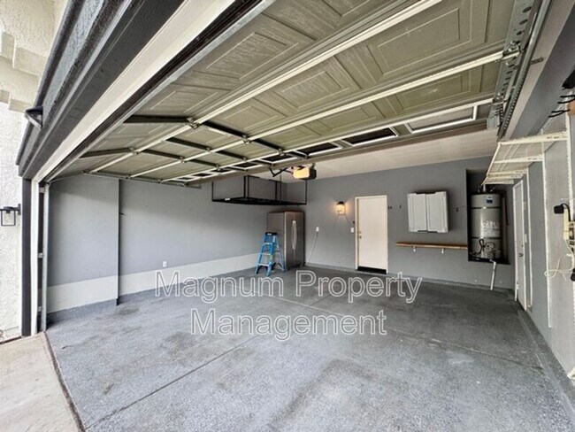 Building Photo - 32358 Gardenvail Dr