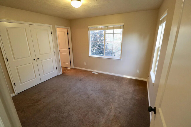 Building Photo - 14919 Ox Cart Ln