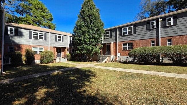 Building Photo - Move-In Special! Spacious One Bedroom Apartment Near Little 5 Points & Virginia Highlands