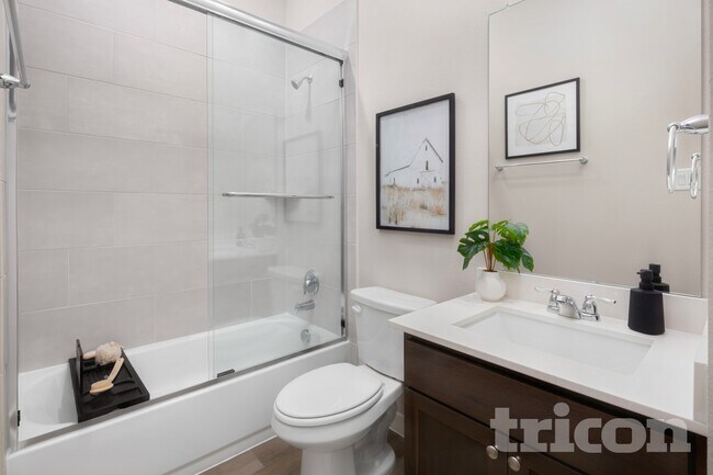 Building Photo - 402 Pitstone Ct