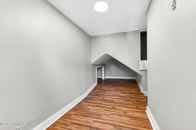 Building Photo - 1039 Mulberry St