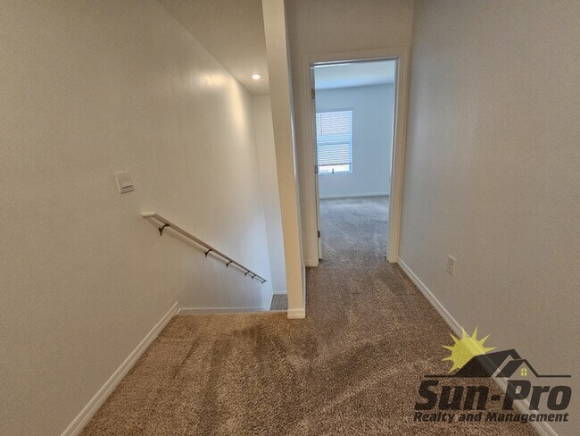 Building Photo - 11 1st St