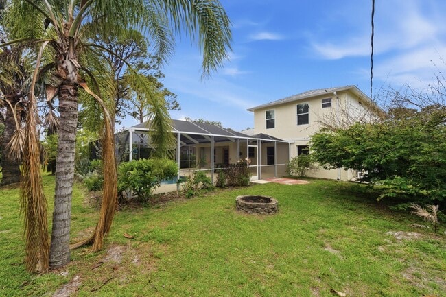 Building Photo - 1707 SE Manth Ln