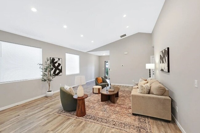 Building Photo - Modern Updates Meet Classic Charm in This 3-Bedroom Home Near Perry District