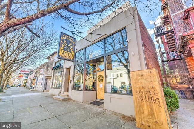 Building Photo - 4508 Walnut St