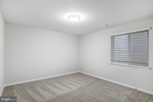 Building Photo - 404 Constellation Ln