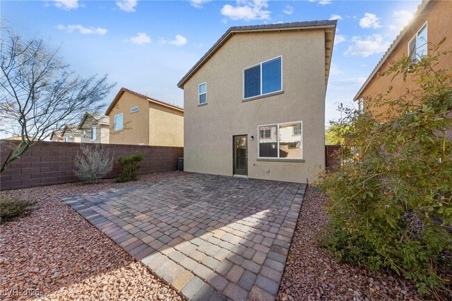 Building Photo - 10822 Hunters Green Ave