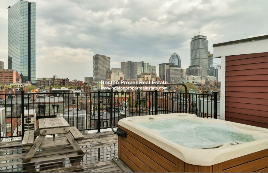 Building Photo - 214 Beacon St