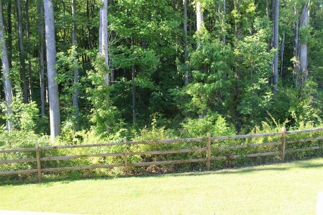 Building Photo - 202 Downey Ln