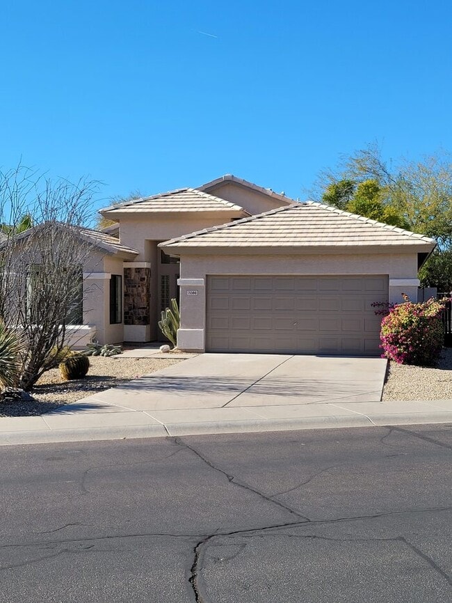 Building Photo - 7086 S Heather Dr