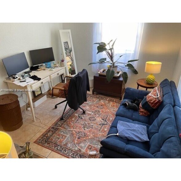 Building Photo - 2341 SW 34th Ave