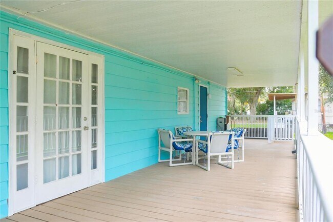 Building Photo - 630 Carpenter Rd