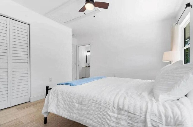 Building Photo - 15127 Mellen Ln