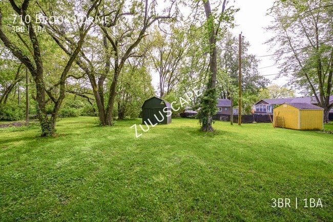 Building Photo - 710 Brooks Dr