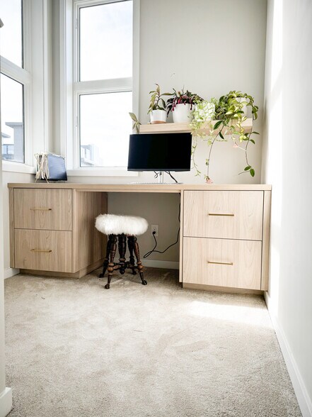 Building Photo - 5017 161st St W