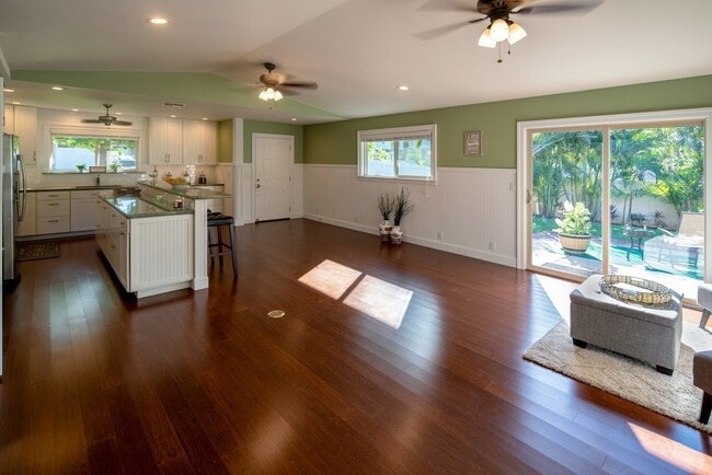 Building Photo - Beautiful Upgraded Single Family Home