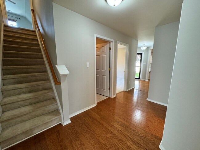 Building Photo - 5337 Thunderidge Drive