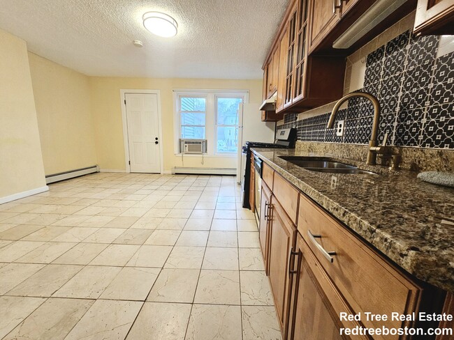 Building Photo - 7 High St Pl