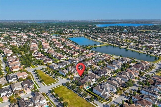 Building Photo - 8746 Crescendo Ave