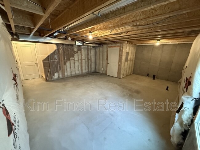 Building Photo - 536 N Willow Springs Ave