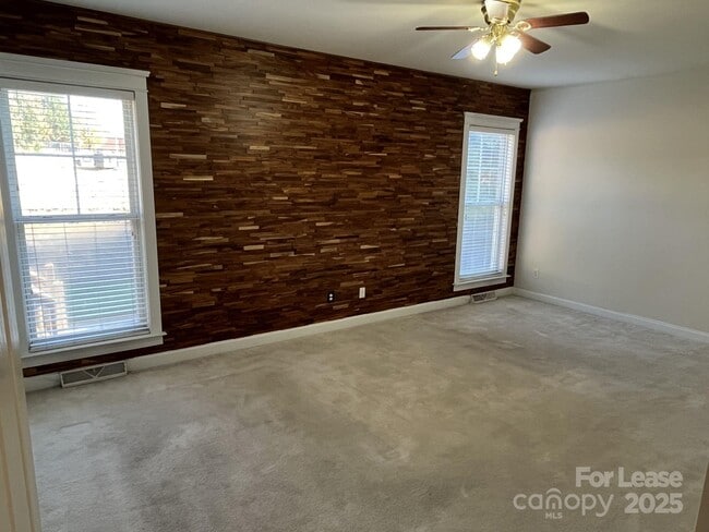 Building Photo - 3044 Parker Green Trail