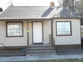 Building Photo - 979 W 100 S