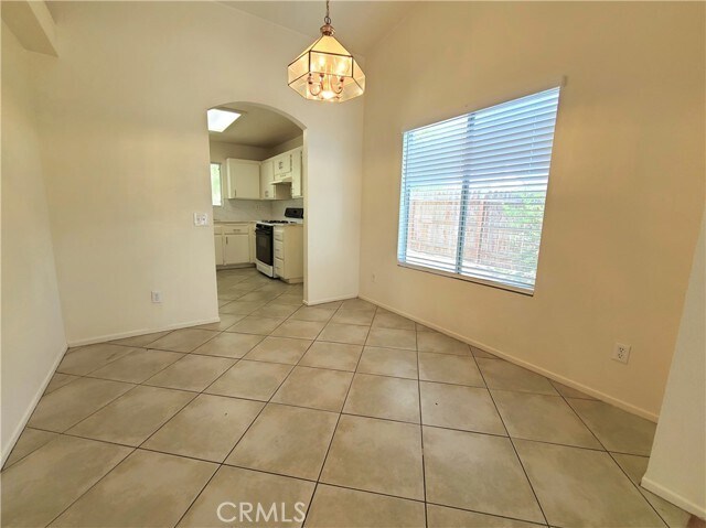 Building Photo - 1204 Sycamore Ct