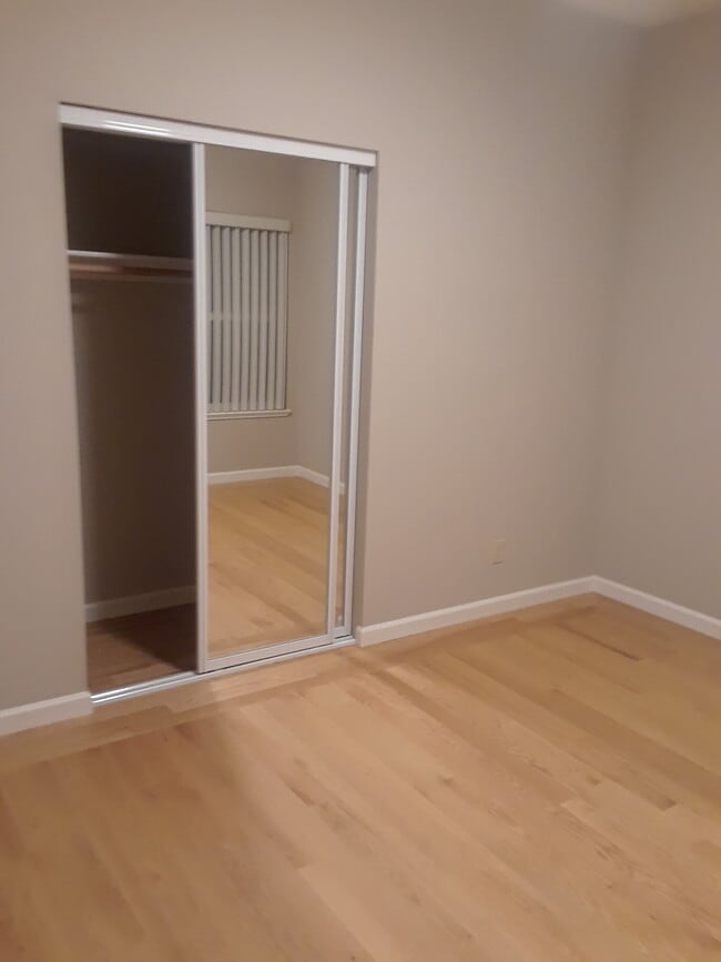 Building Photo - 473 34th Ave