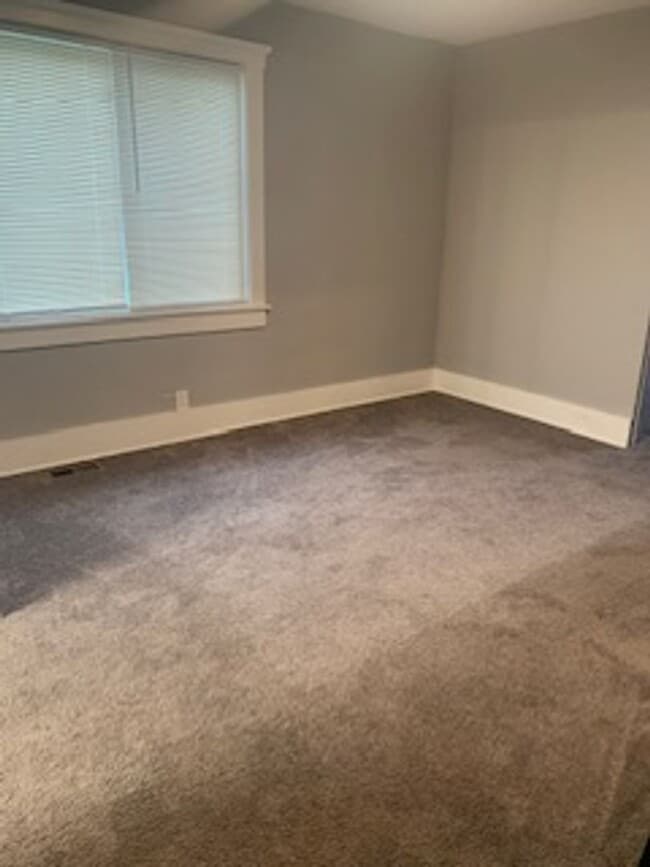 Building Photo - Welcome Home!