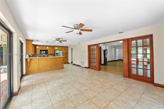 Building Photo - 50 De Leon Dr