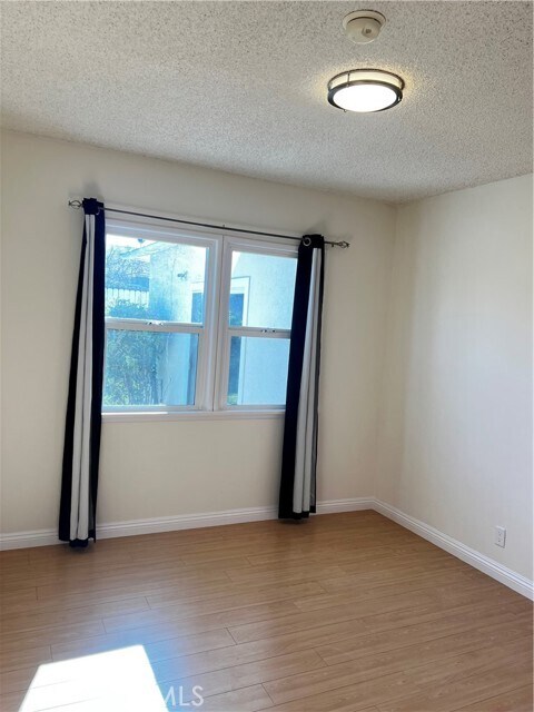 Building Photo - 1820 Olympus Ave