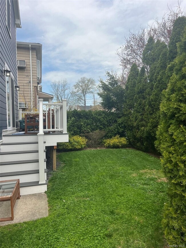 Building Photo - 70 Henry Ave